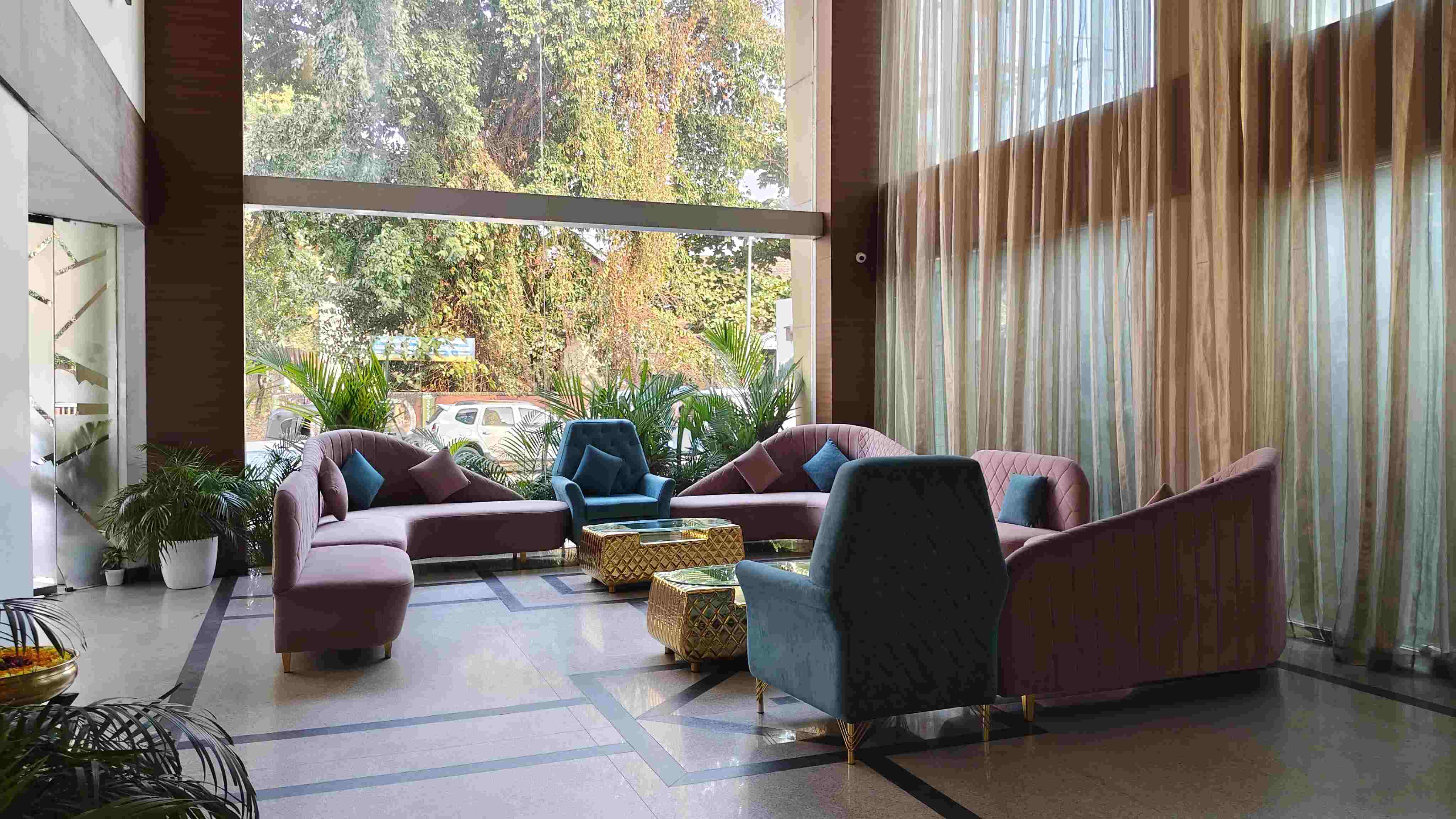 Srinivas Saffron Hotel